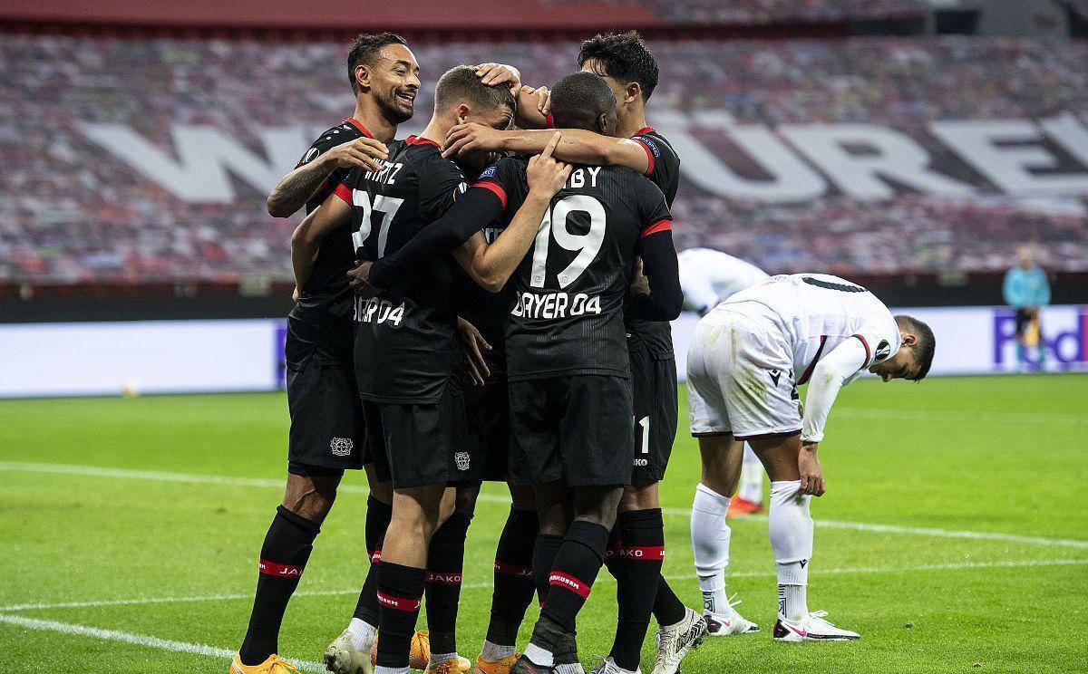 关于佛罗伦萨主场平局，保级斗争形势严峻的信息