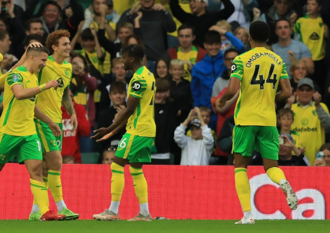 爱游戏官网入口-诺里奇城客场被逆转，遭遇连败