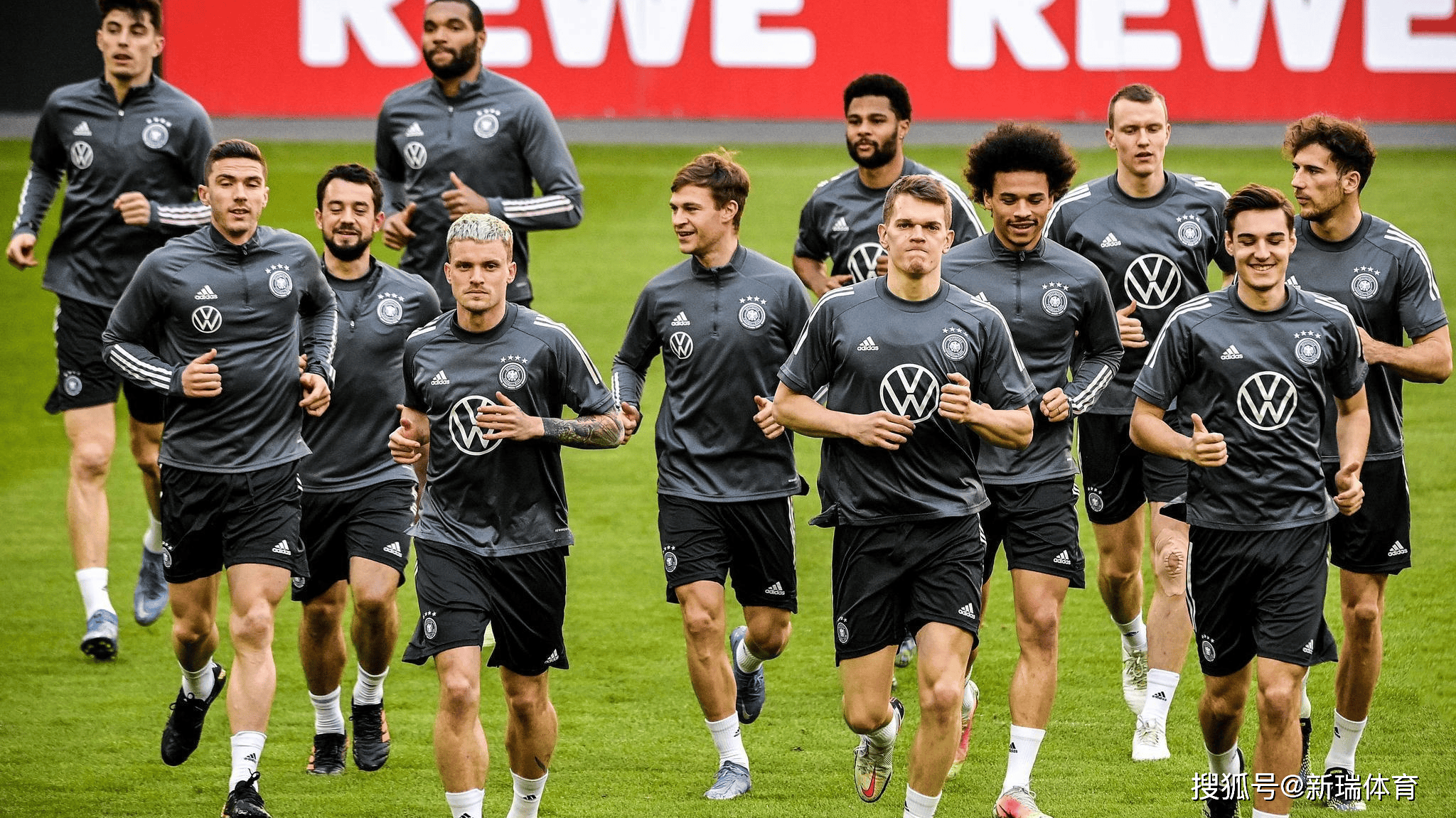 欧国联比赛精彩纷呈，球迷眼睛为之一亮的简单介绍