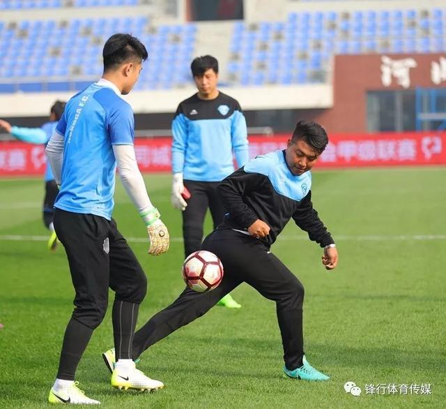 高手在联赛上搏杀将士取得成功