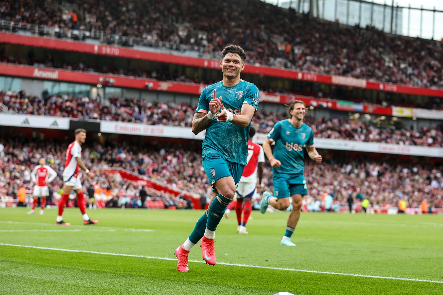 阿森纳客场惨败伯恩茅斯，遭遇失利