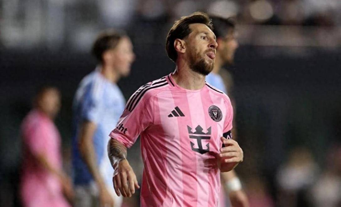 关于足球巨星闪耀舞台，备战备战国际足球盛事的信息