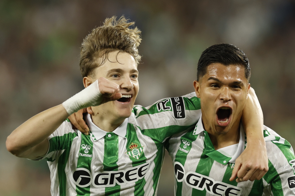 巴拉多利德占尽优势，携手取胜