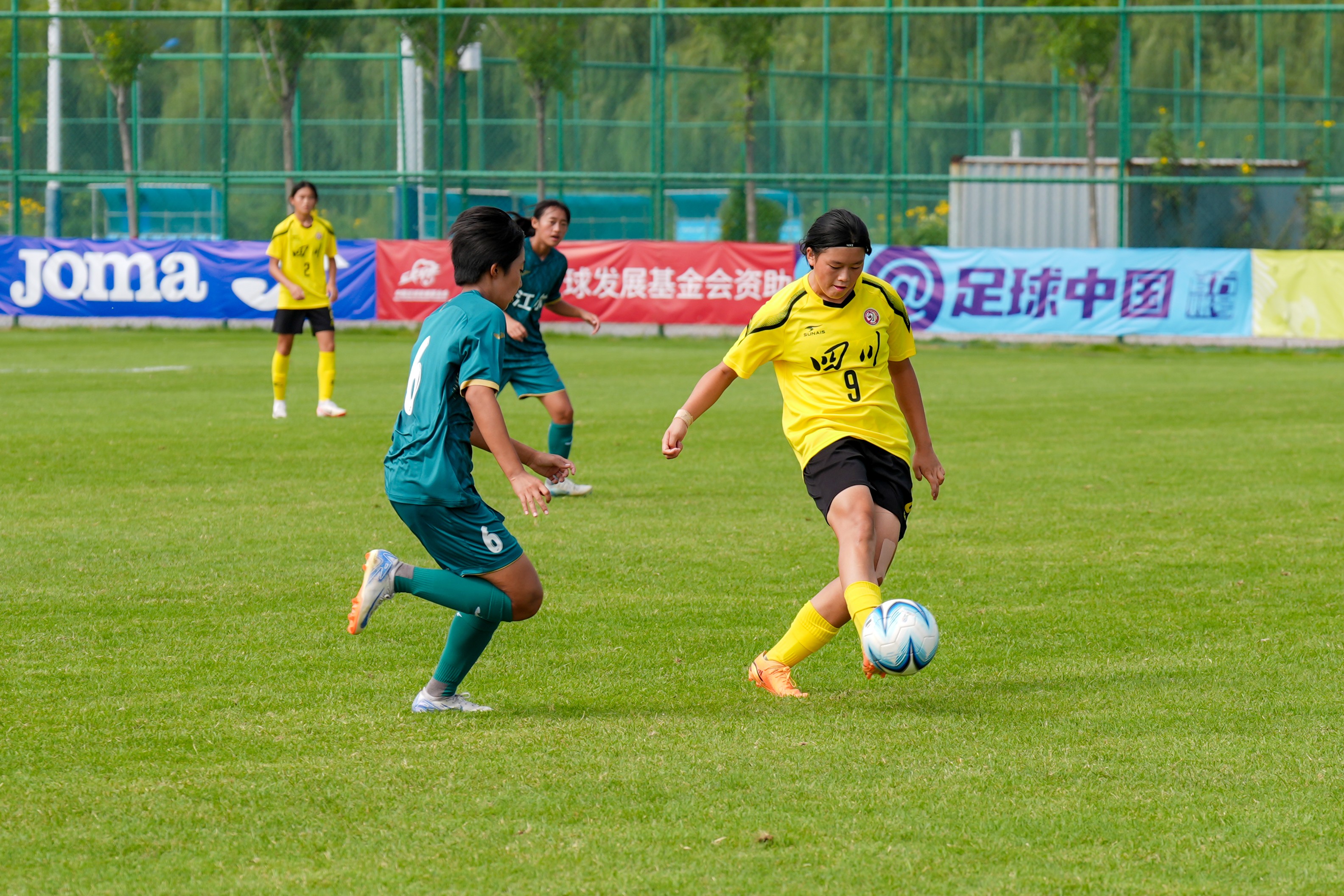 包含热血澎湃！中国女足奋勇争先进决赛的词条