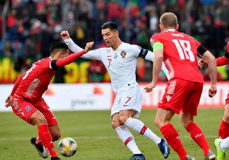 关于米其林军团战平爱尔兰，欧洲预选赛实力匹敌的信息