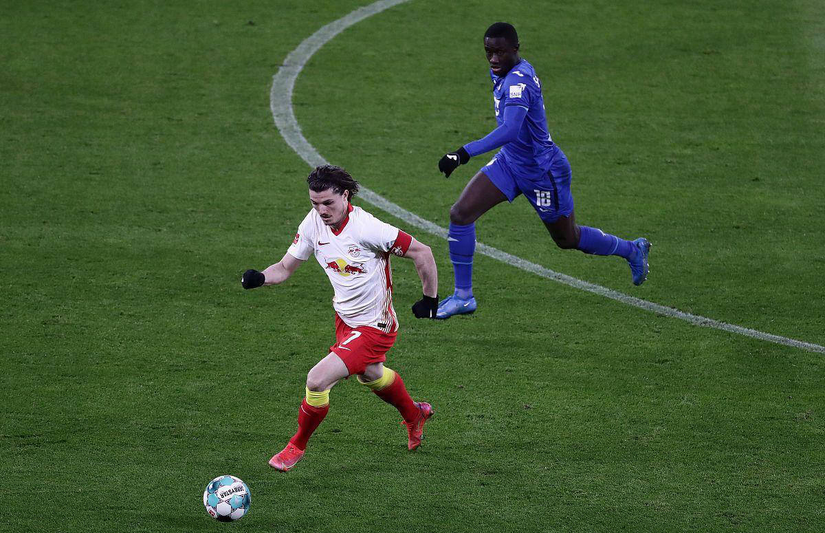 爱游戏-关于法兰克福击败对手，全队士气高涨的信息