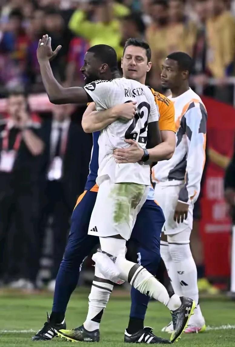 德国队遭遇困境,备战夺冠压力山大的简单介绍 德国队遭遇困境,备战夺冠压力山大的简单介绍